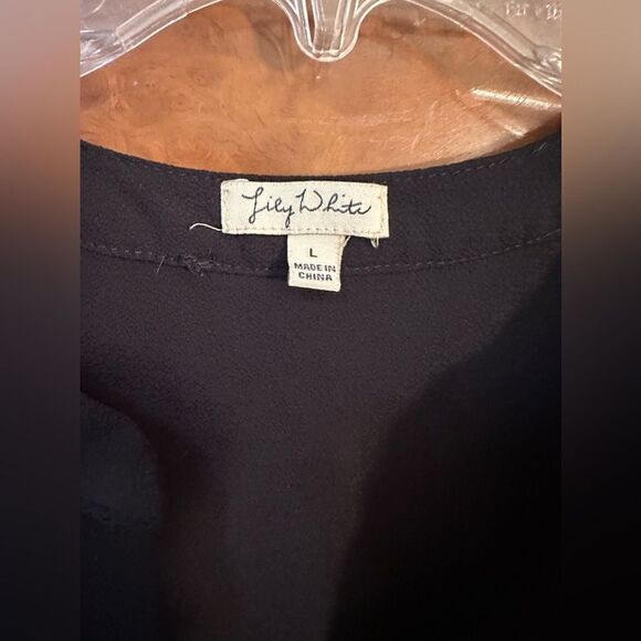 Lily white black blouse - Picture 5 of 7